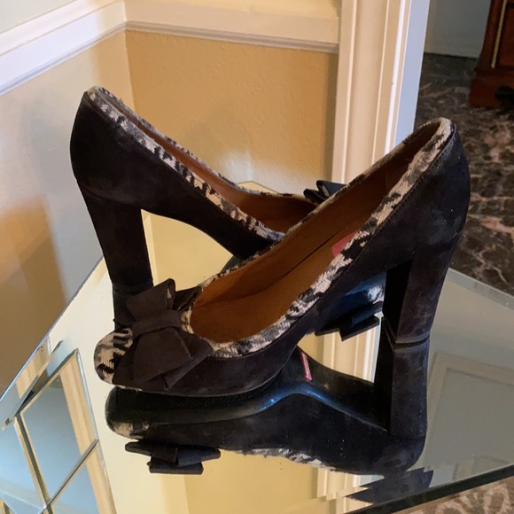 👠Black, grey, white plaid suede heels with bow   Final Clearance - Picture 3 of 5